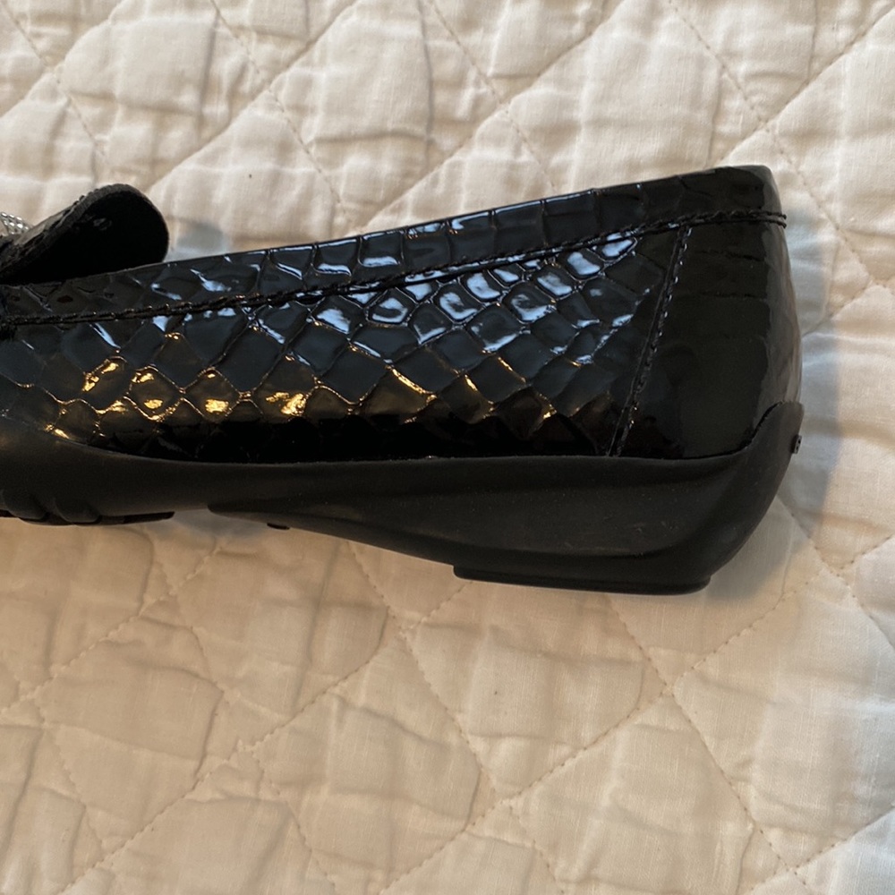 NWT Geox patent leather loafer! - Picture 9 of 9